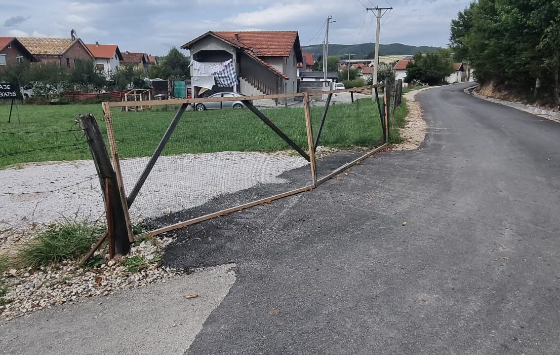 Gladno polje 10